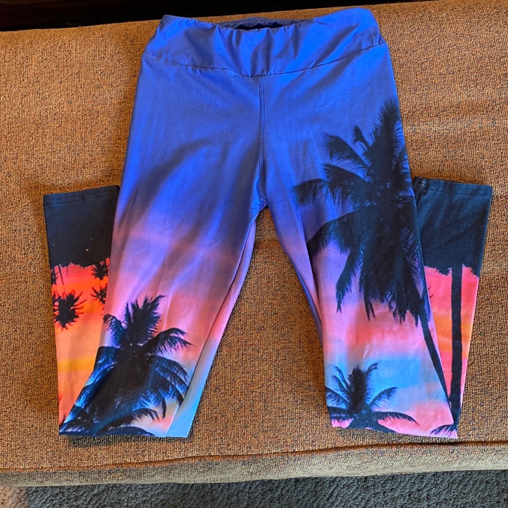 Girls tween size (youth 14-adult 2), Amelia Rose Leggings